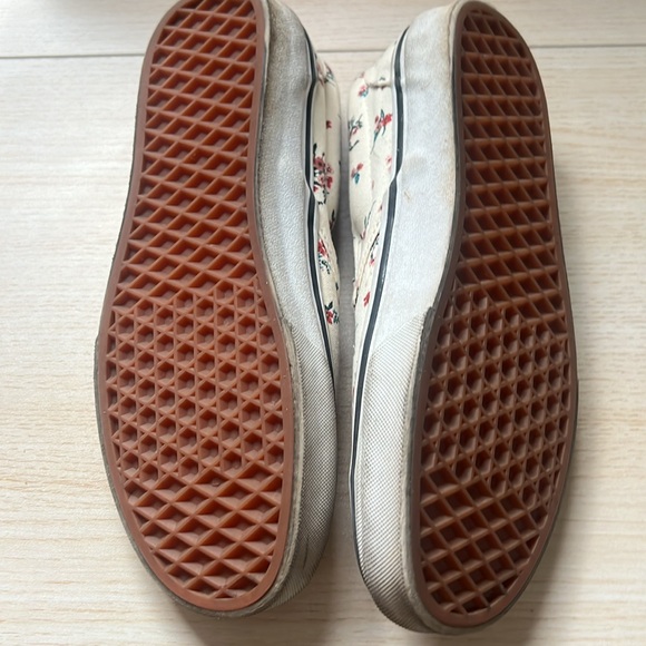 Vans woman’s size 8 lightly used - Picture 3 of 7